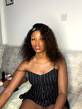 Snapshot of peeky_pinky chatting on November 8, 2025, 8:25 am peeky pinky online show from November 8, 2025, 8:25 am