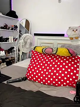 Snapshot of peeky_pinky chatting on November 13, 2025, 10:03 am peeky pinky online show from November 13, 2025, 10:03 am