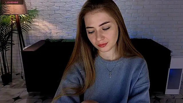 Snapshot of Adelyna_Bird chatting on March 20, 2025, 7:25 am Adelyna Bird online show from March 20, 2025, 7:25 am