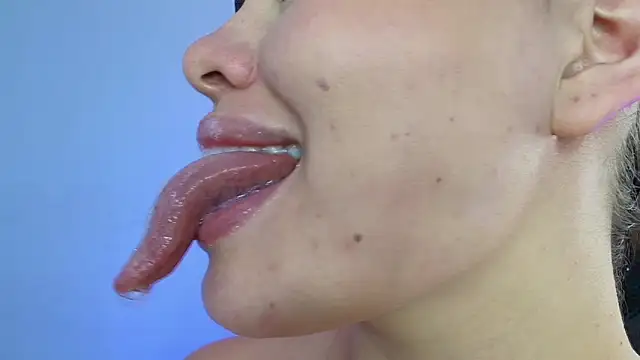 lisbet21x online show from January 25, 2025, 5:08 pm