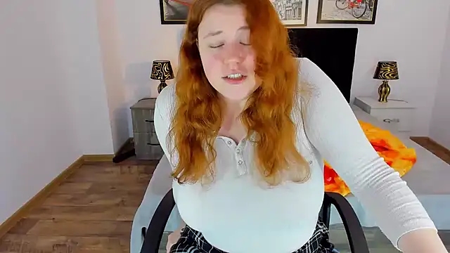 PolinaSalvatore online show from December 10, 2024, 10:49 am