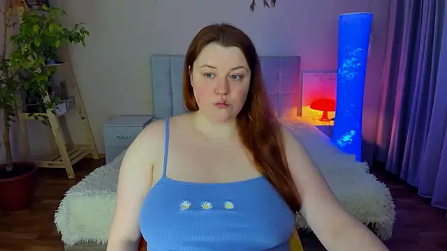 PolinaSalvatore online show from March 13, 2025, 3:17 pm