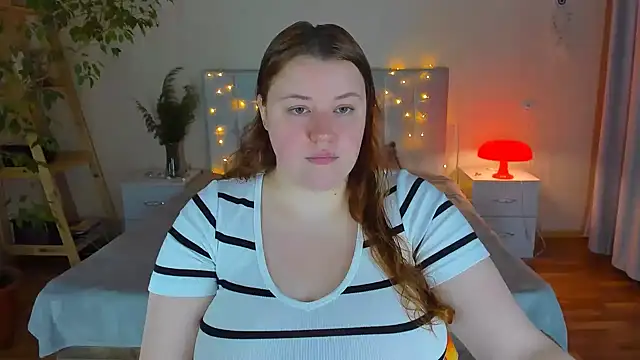 PolinaSalvatore online show from October 29, 2025, 2:19 pm