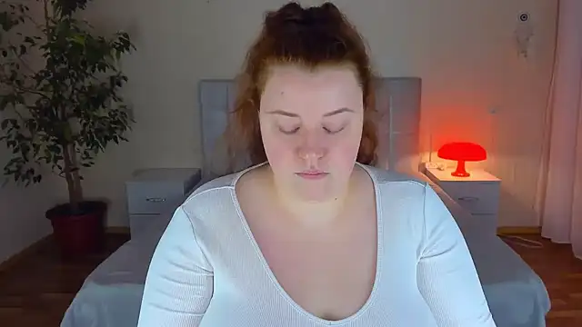 PolinaSalvatore online show from December 18, 2025, 7:53 pm