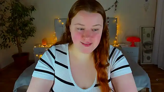 Snapshot of PolinaSalvatore chatting on February 2, 2026, 7:45 pm PolinaSalvatore online show from February 2, 2026, 7:45 pm