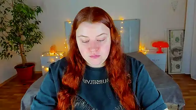 Snapshot of PolinaSalvatore chatting on February 9, 2026, 5:06 pm PolinaSalvatore online show from February 9, 2026, 5:06 pm