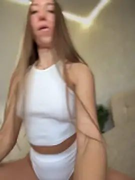 EvaCatt online show from March 26, 2026, 3:01 am