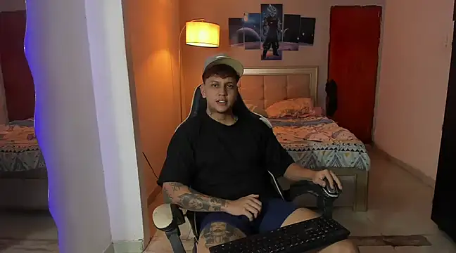 Snapshot of Jake_simons chatting on January 29, 2025, 12:56 pm Jake simons online show from January 29, 2025, 12:56 pm