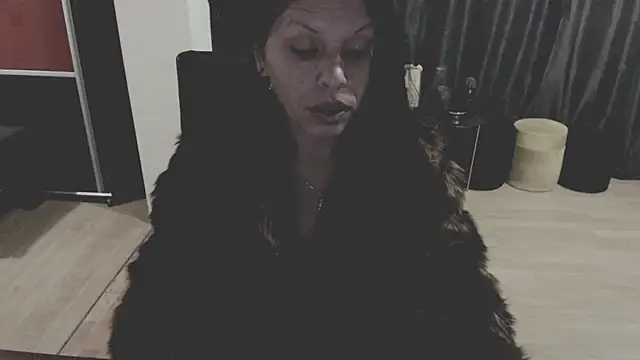 Snapshot of GoldenSasha chatting on October 19, 2025, 3:23 pm GoldenSasha online show from October 19, 2025, 3:23 pm