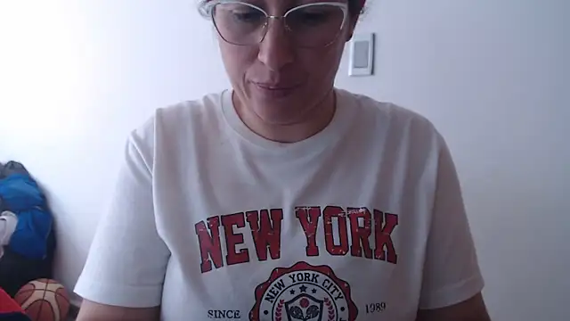 andreaisis2 online show from February 20, 2026, 7:14 pm