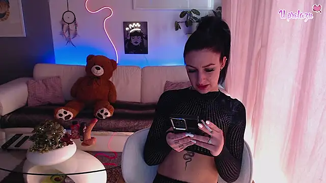 Snapshot of U_prolazu chatting on January 19, 2026, 11:03 am U prolazu online show from January 19, 2026, 11:03 am