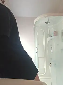 Snapshot of U_prolazu chatting on March 18, 2026, 10:29 am U prolazu online show from March 18, 2026, 10:29 am