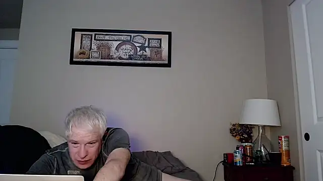 Snapshot of Snarfle82 chatting on December 13, 2025, 7:53 pm Snarfle82 online show from December 13, 2025, 7:53 pm