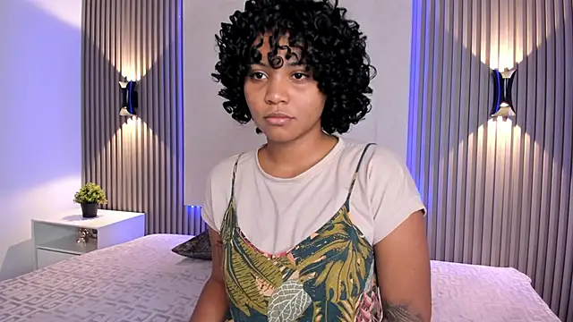 Zafiiraa online show from February 10, 2025, 11:46 am