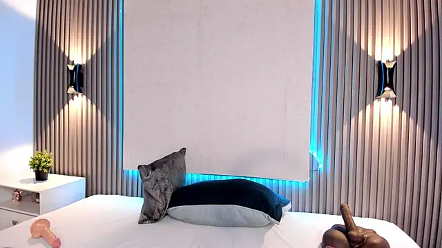 Zafiiraa online show from February 22, 2025, 3:14 pm