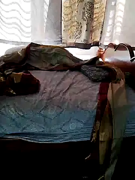 Indian desi wife online show from December 7, 2024, 9:06 am