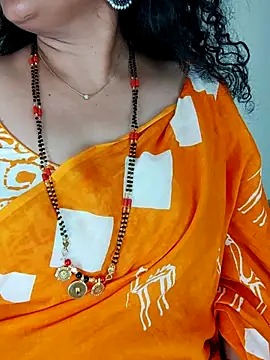 Snapshot of Indian_desi_wife chatting on May 18, 2026, 4:07 am Indian desi wife online show from May 18, 2026, 4:07 am