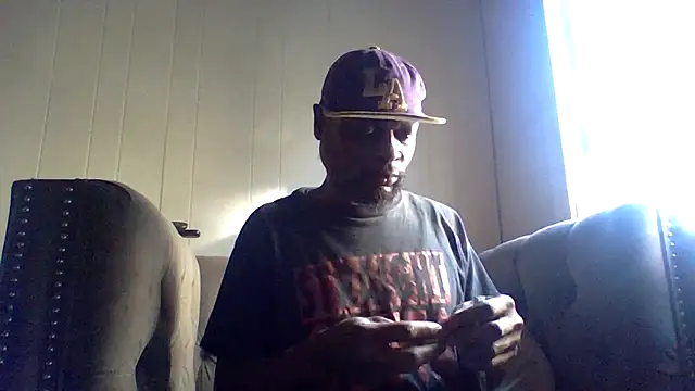 Snapshot of Daddy_hook chatting on February 9, 2026, 11:42 pm Daddy hook online show from February 9, 2026, 11:42 pm