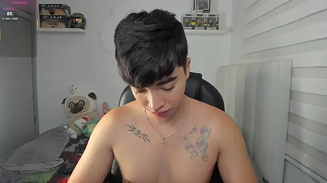 santy7v7 online show from April 8, 2026, 1:33 pm