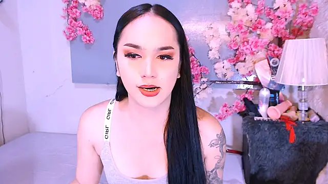 Oriental Tiara online show from December 14, 2025, 11:26 am