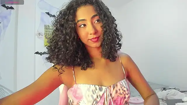 Snapshot of khaliope chatting on October 26, 2025, 2:50 am khaliope online show from October 26, 2025, 2:50 am