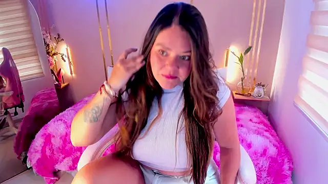 Snapshot of lena_paulxo chatting on May 16, 2026, 4:17 pm lena paulxo online show from May 16, 2026, 4:17 pm