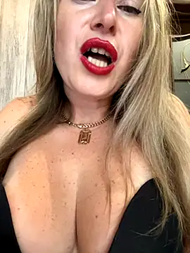 Kittenforyou online show from October 17, 2025, 11:24 am