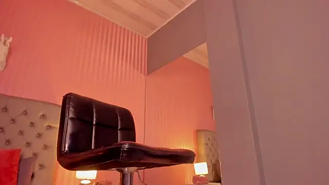 jailin smith  online show from April 15, 2026, 6:15 pm