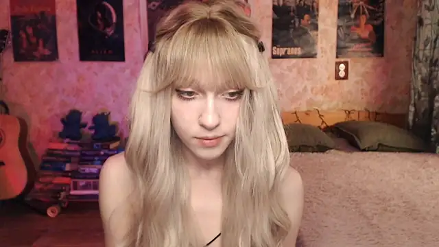 Friendly Ellie online show from February 17, 2025, 11:09 pm