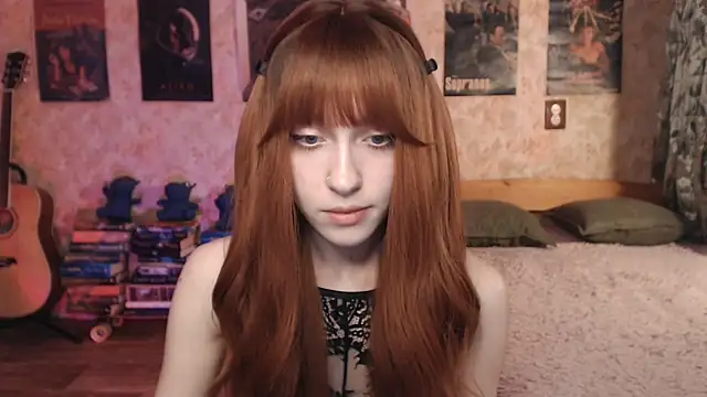 Friendly Ellie online show from September 18, 2025, 11:18 pm