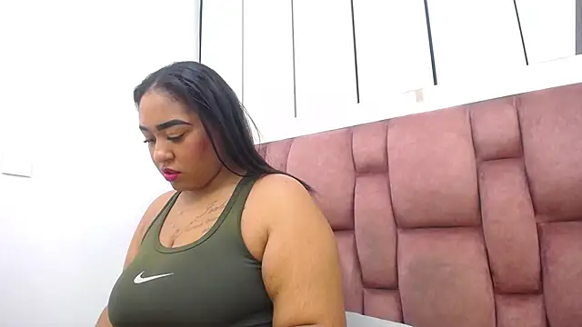 arianna pearl online show from July 28, 2026, 8:52 pm