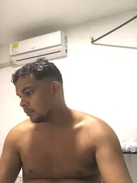 Snapshot of ElsecretodeBruno chatting on January 14, 2026, 12:38 am ElsecretodeBruno online show from January 14, 2026, 12:38 am