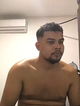 Snapshot of ElsecretodeBruno chatting on February 4, 2026, 8:14 pm ElsecretodeBruno online show from February 4, 2026, 8:14 pm