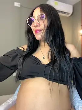 Amandanauty online show from December 31, 2024, 4:49 am