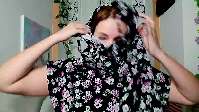 Snapshot of victorialotus chatting on February 27, 2025, 4:41 am victorialotus online show from February 27, 2025, 4:41 am