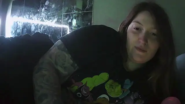 Angelk43 online show from April 25, 2026, 4:15 am