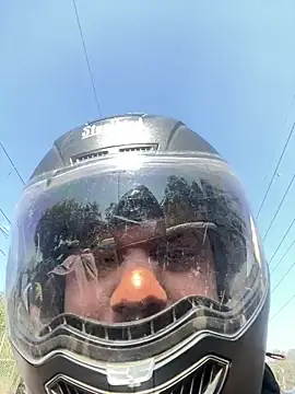 Snapshot of Bareilly_Boy1 chatting on February 8, 2025, 6:54 am Bareilly Boy1 online show from February 8, 2025, 6:54 am