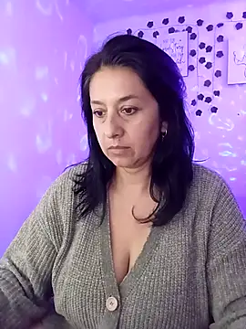 camilalatti online show from February 24, 2025, 12:09 am