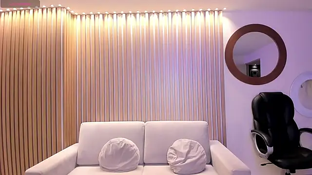 Snapshot of MarieJaneX chatting on December 4, 2024, 10:46 am MarieJaneX online show from December 4, 2024, 10:46 am