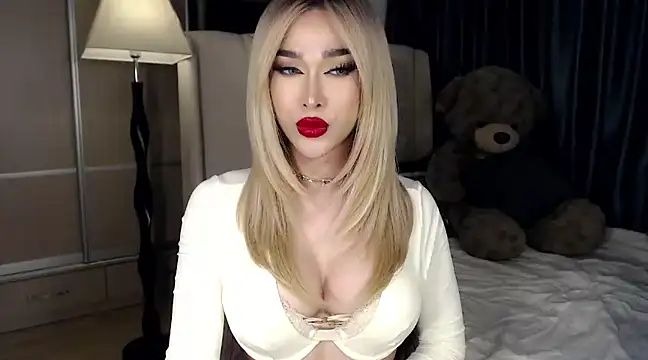 KeenMazikeen69 online show from December 9, 2024, 3:40 am