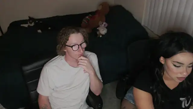 alexiajames99 online show from March 5, 2025, 4:34 am