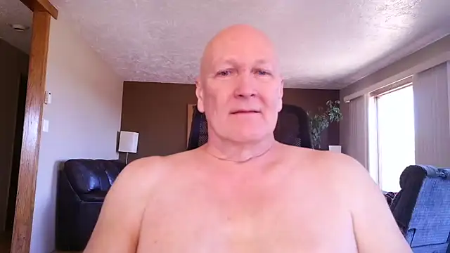 Snapshot of BasicAnt chatting on February 16, 2026, 6:26 pm BasicAnt online show from February 16, 2026, 6:26 pm