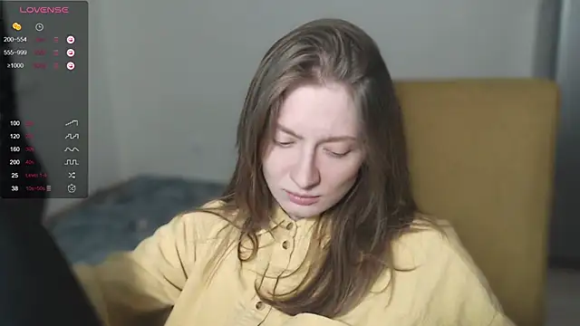 Snapshot of mollytuck chatting on December 8, 2024, 5:01 pm mollytuck online show from December 8, 2024, 5:01 pm