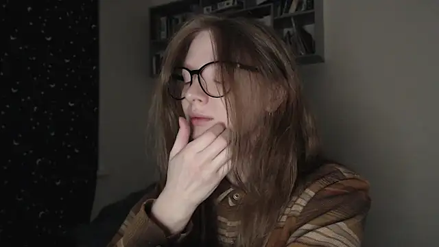 Snapshot of mollytuck chatting on March 5, 2025, 3:29 pm mollytuck online show from March 5, 2025, 3:29 pm