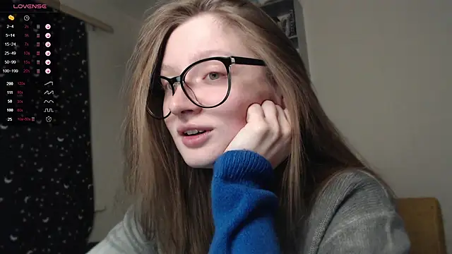 Snapshot of mollytuck chatting on March 13, 2025, 4:34 pm mollytuck online show from March 13, 2025, 4:34 pm