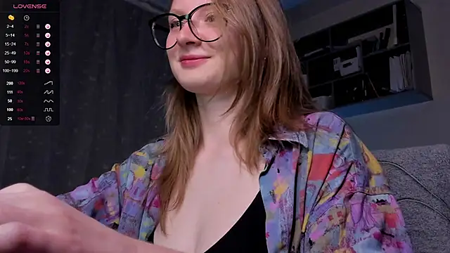 Snapshot of mollytuck chatting on September 15, 2025, 4:40 pm mollytuck online show from September 15, 2025, 4:40 pm