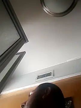 dro6969 online show from November 10, 2025, 5:12 pm