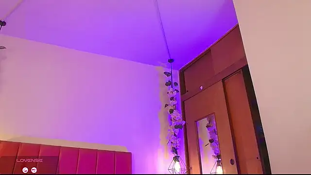 Snapshot of Athompzon chatting on February 13, 2026, 11:17 am Athompzon online show from February 13, 2026, 11:17 am