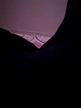 Snapshot of MAHKE12 chatting on October 31, 2025, 10:00 pm MAHKE12 online show from October 31, 2025, 10:00 pm