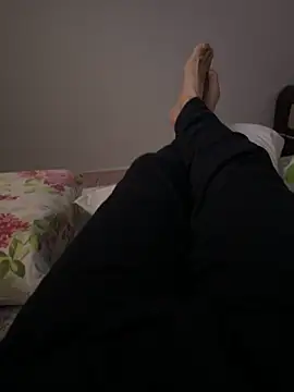 Snapshot of MAHKE12 chatting on November 21, 2025, 9:46 pm MAHKE12 online show from November 21, 2025, 9:46 pm